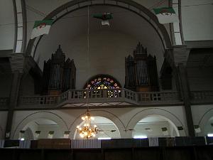 092-ORAN-Juin06-Interieur de la cathedrale, les orgues